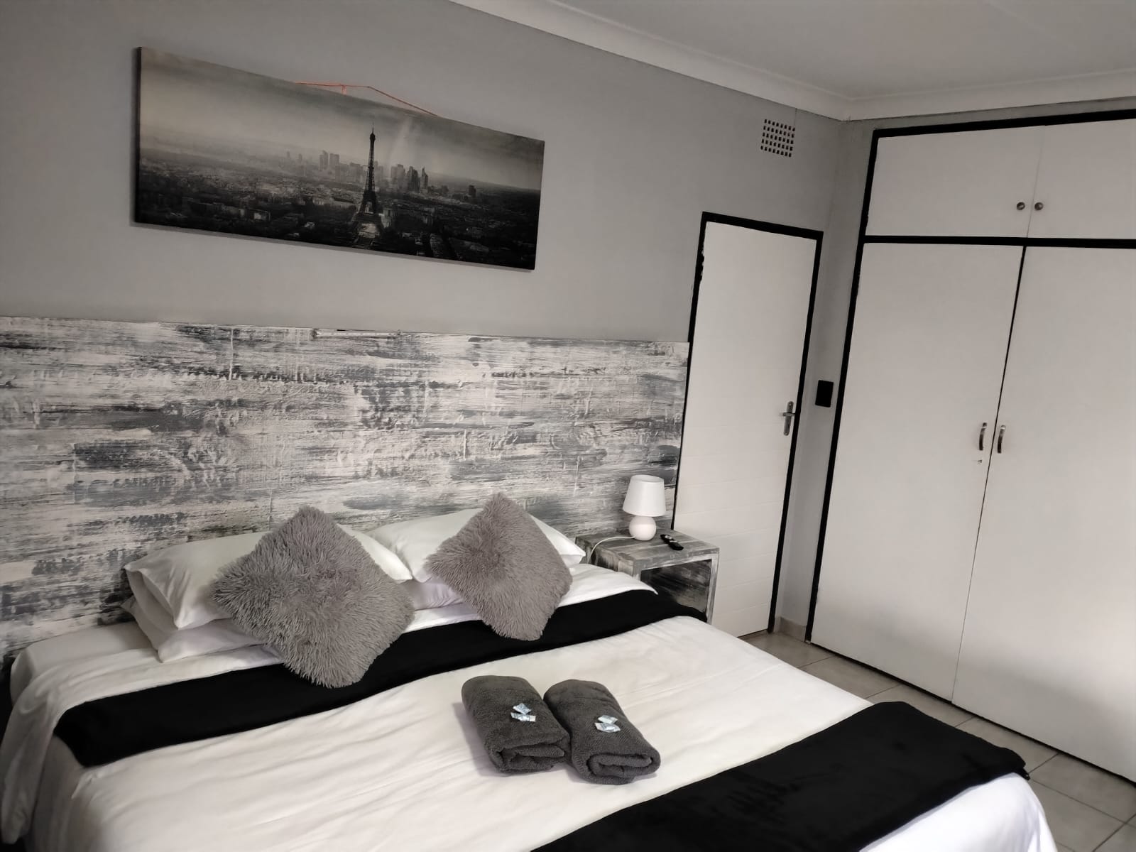 Elite King Room 1